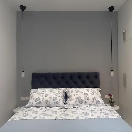 Lejlighed V *